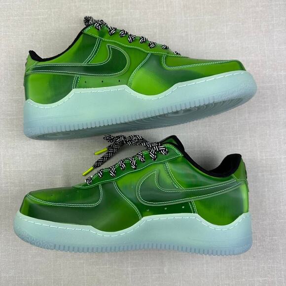 ? Nike Air Force 1 Low Premium \